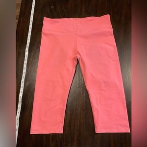 Fabletics capri leggings